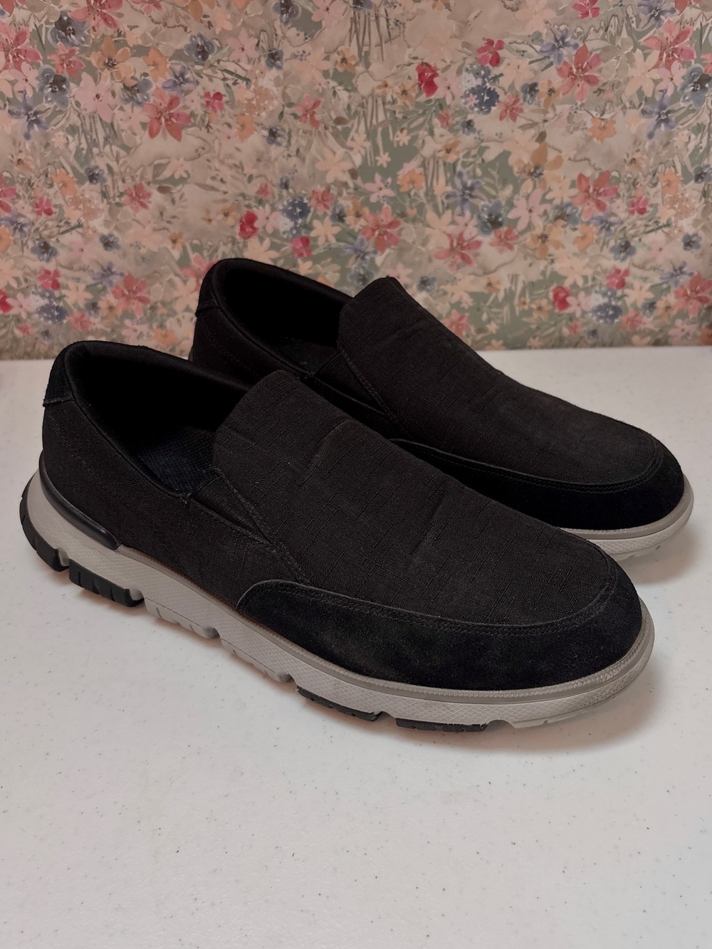 XPACS Mens Slip-On Comfort Loafer Sneakers Walking Shoes Canvas Black Size 12.5